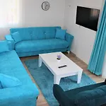 Mavi Restaurant & 2 Apartamento *