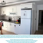 Mavi Restaurant & 2 Apartamento Didim