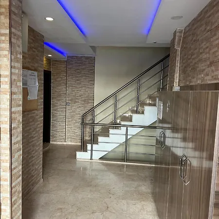 Mavi Restaurant & 2 Apartament *