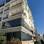 Mavi Restaurant & 2