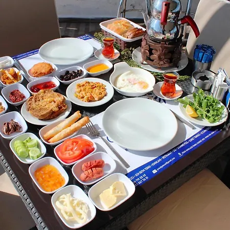 Mavi Restaurant & 2 Apartment