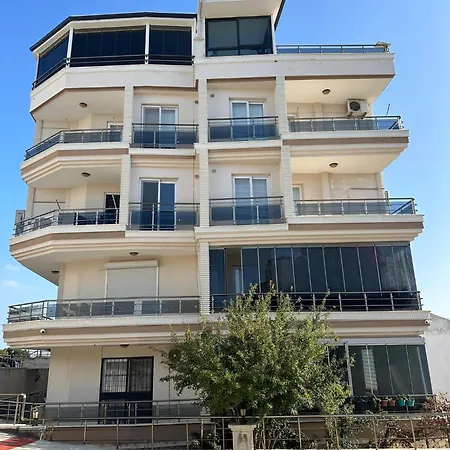 Mavi Restaurant & 2 *