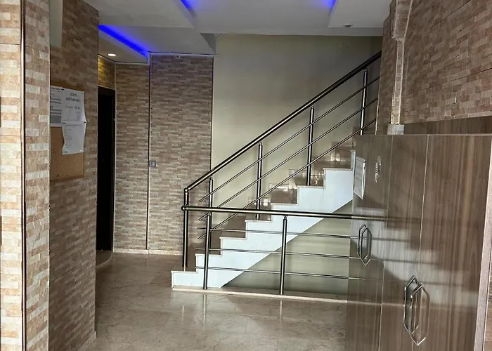 Mavi Restaurant & 2 Apartment *